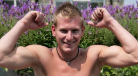 Blond Str8 hunk Liam 
