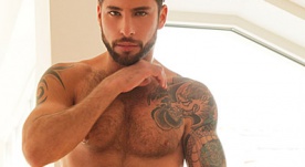 Jonathan Agassi 