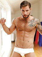 Gay adult superstar Jonathan Agassi decides to give it all up to move to Berlin and see what sort of trouble he can get into. When he wakes up stripped and shivering next to a fountain, he realizes quickly he might be getting more than he bargained for! H